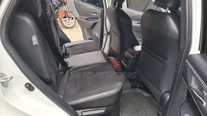 Toyota Harrier 2.0 2018 White