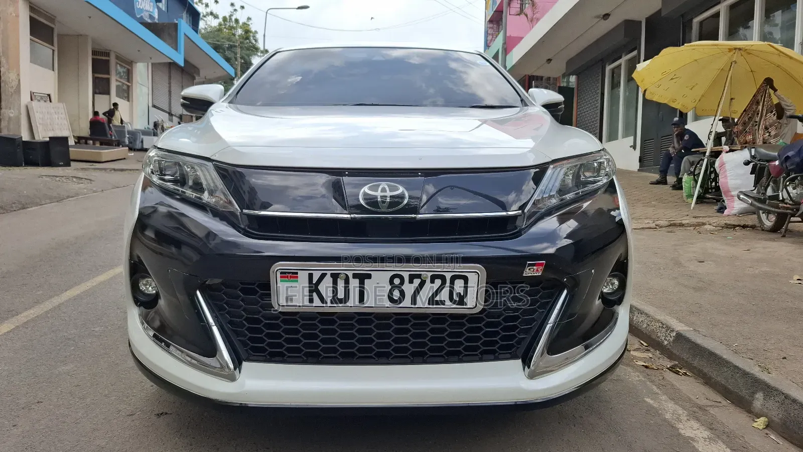 Toyota Harrier 2.0 2018 White