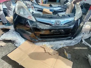 Honda Fit 2012 Nosecut