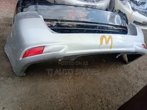 Rear Bumper Fielder 165