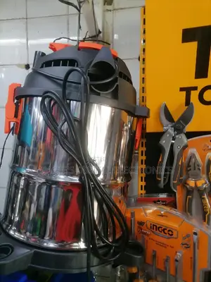 Well Performing 20l Aico Vacuum Cleaner