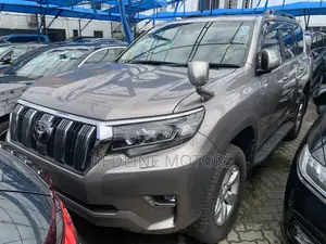 Toyota Land Cruiser Prado 2.7 2018 Ivory