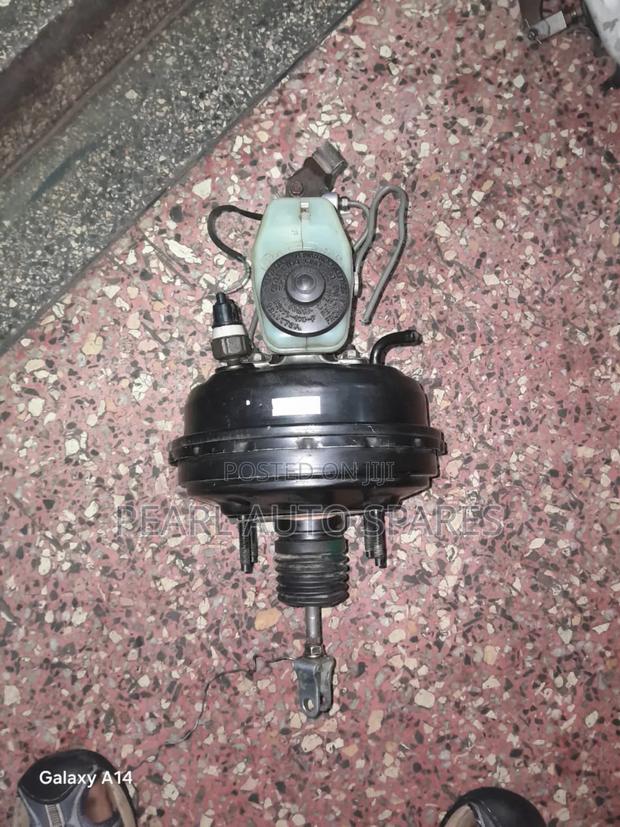 Brake Booster Prado 95 With Switch