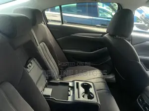 Mazda Atenza 2018 Silver