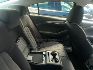 Mazda Atenza 2018 Silver