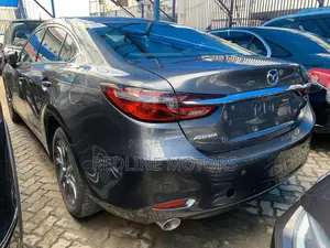 Mazda Atenza 2018 Silver