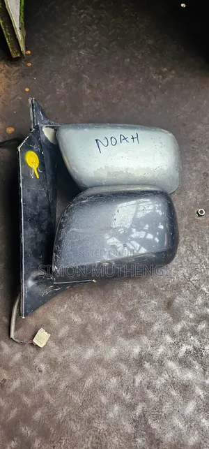 Toyota Noah Old Model Side Mirrors (Price Per Piece)