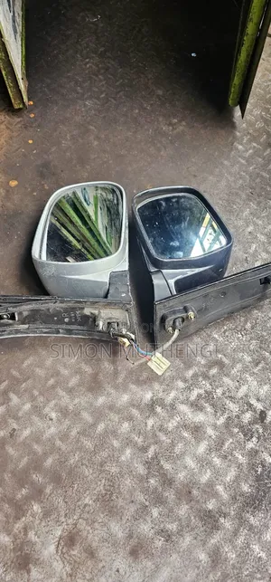 Toyota Noah Old Model Side Mirrors (Price Per Piece)