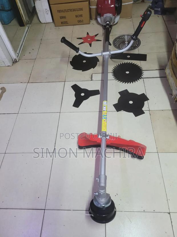 8 Stroke Brush Cutter