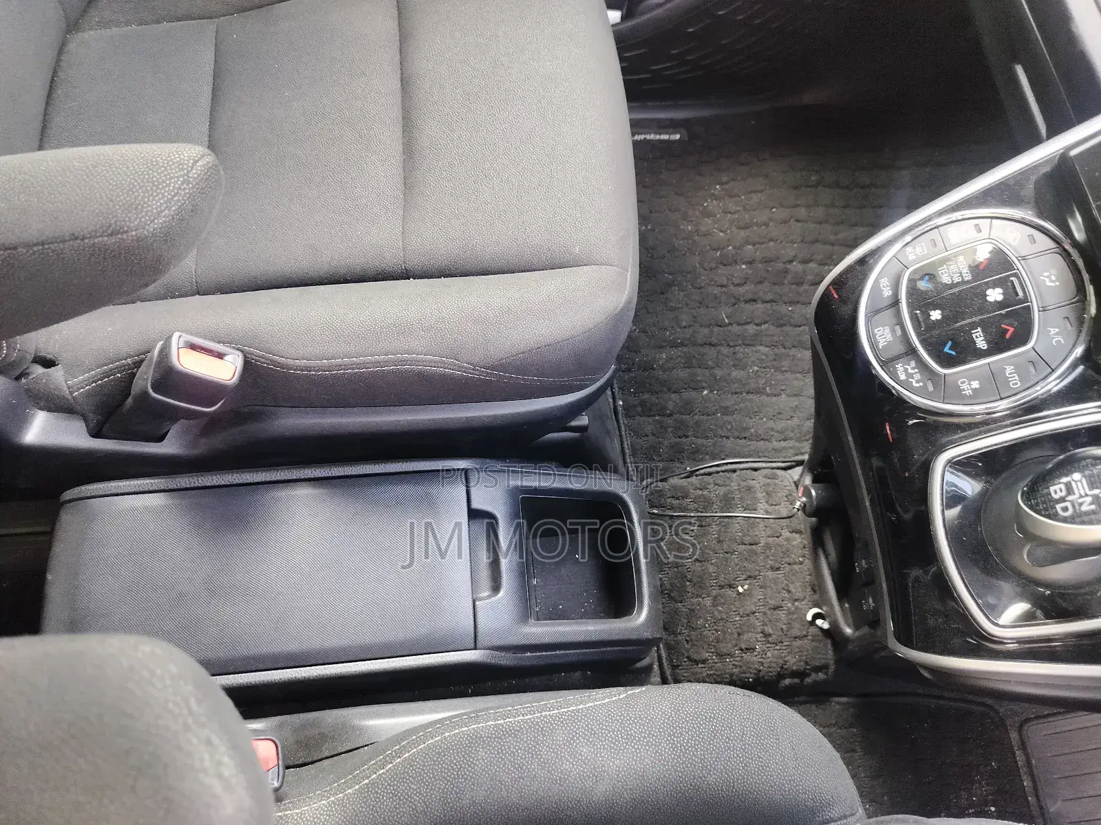 Toyota Esquire 2018 Black