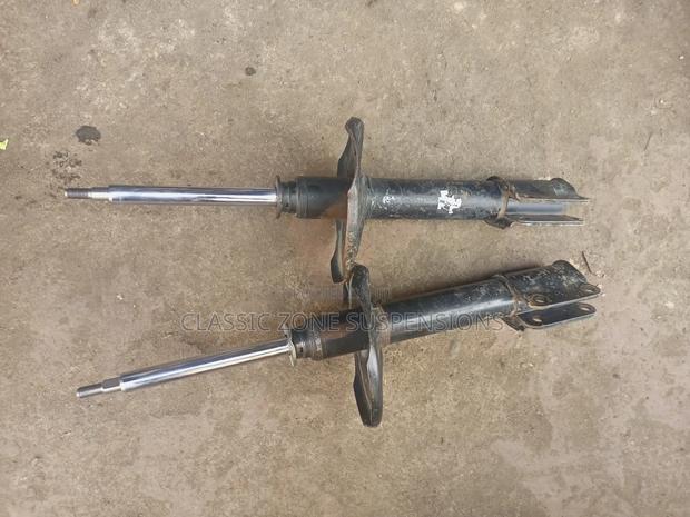 Mitsubishi Pajero Io Front Shocks - thumbnail 2