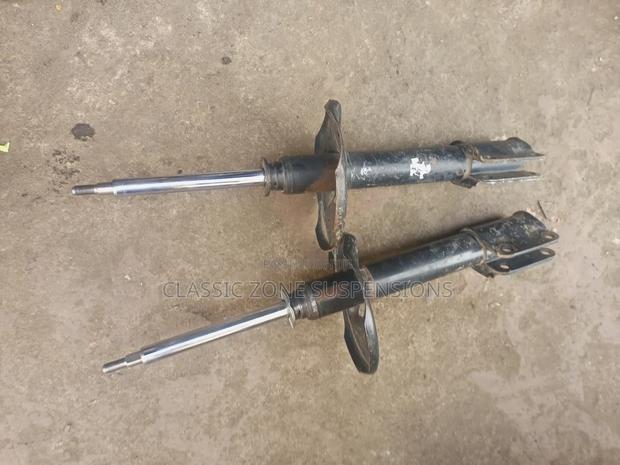 Mitsubishi Pajero Io Front Shocks - thumbnail 3