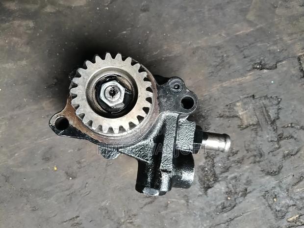 Mitsubishi Fh Power Steering Pump - thumbnail 3