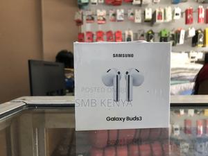New Samsung Buds 3 - thumbnail 2
