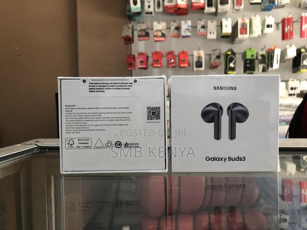 Galaxy Buds 3 - main view