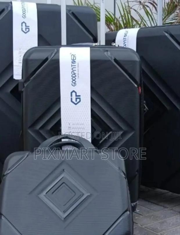 Durable Flexible 4-in-1 Rubber Luggage for All Adventures - thumbnail 3