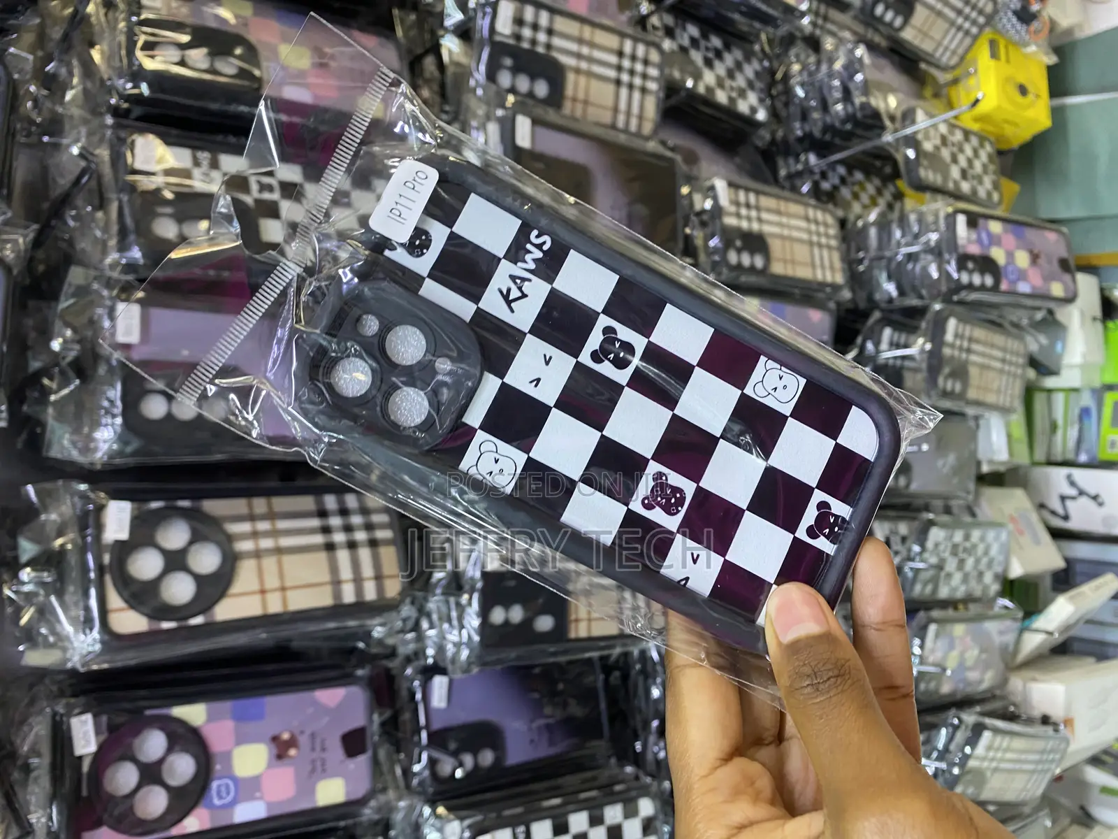 Daisy Checkerboard Phone Case Compatible With iPhone 11 Pro