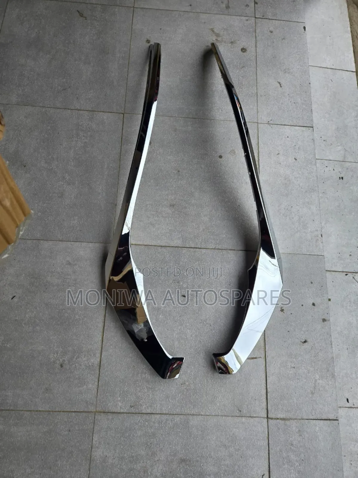 Chrome Grill Toyota Fortuner