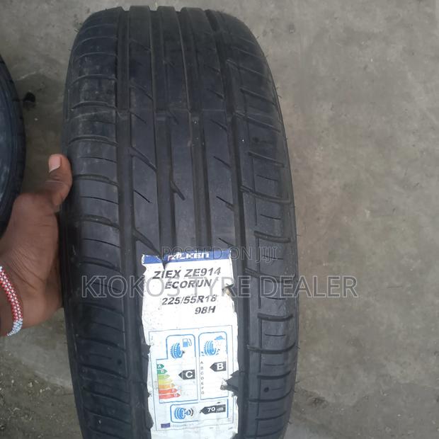 225/55r18 Falken