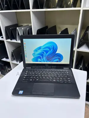 Laptop Dell Latitude 12 E7270 8GB Intel Core I3 SSD 256GB