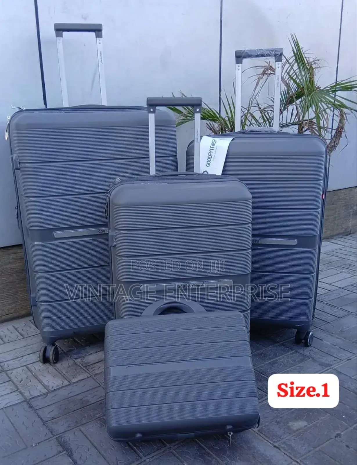 4in1 Luxurious Unbreakable Suitcase