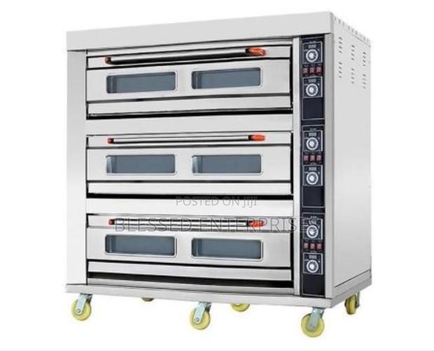 Commercial Electric Oven Three Deck Nine Trays - main view