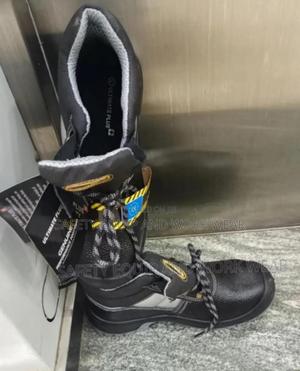 Ultimate Plus Safety Boot S3 Src Certified. - thumbnail 2