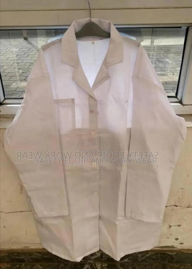 White Lab Coats For Sterile Environments - main view