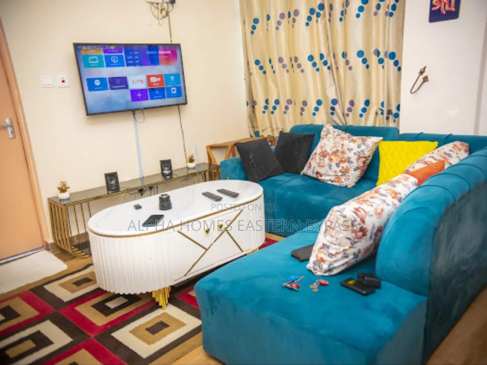 Luxurious Penthouse With Stunning Views Along Eastern Bypass