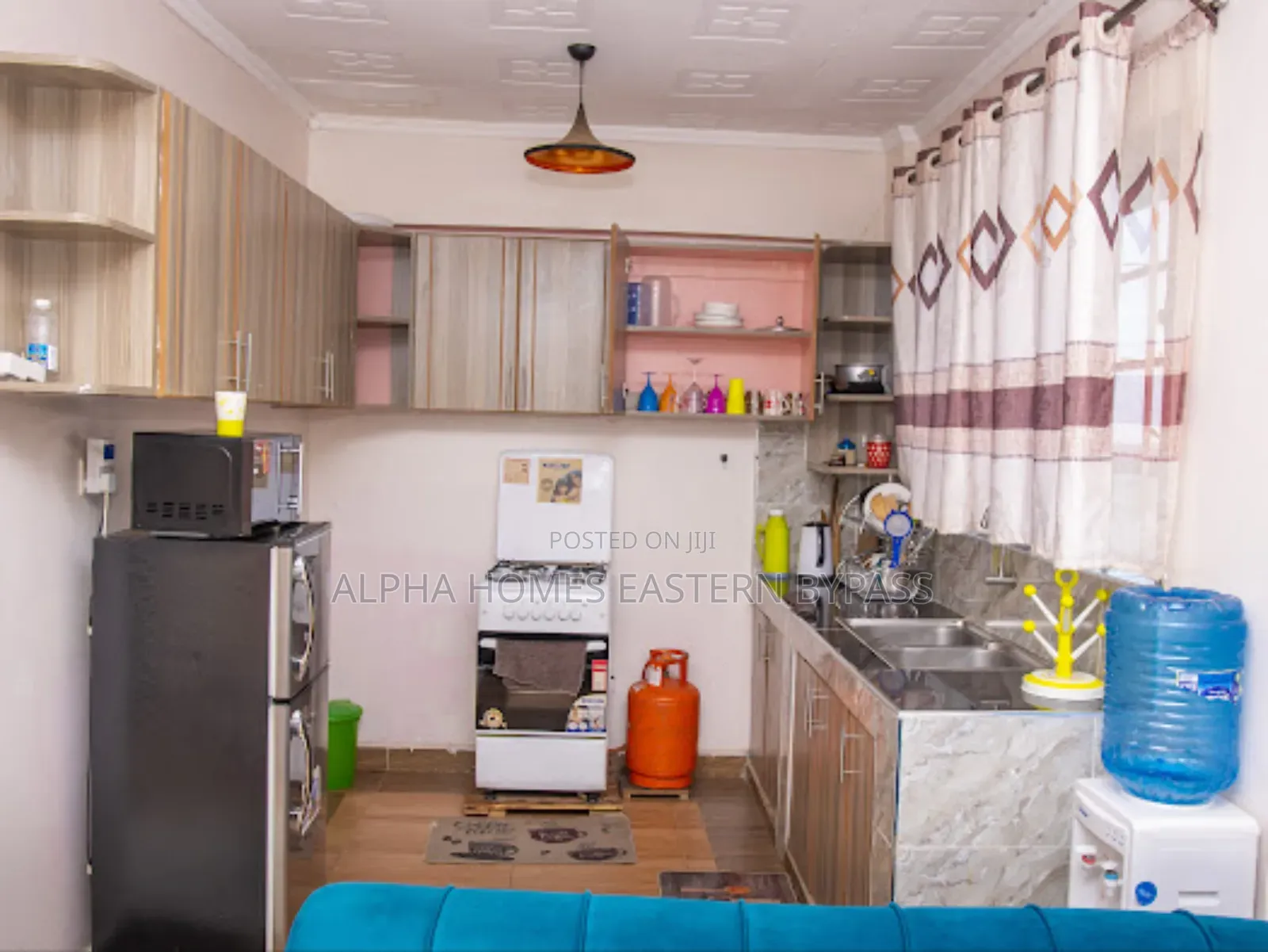 Luxurious Penthouse With Stunning Views Along Eastern Bypass