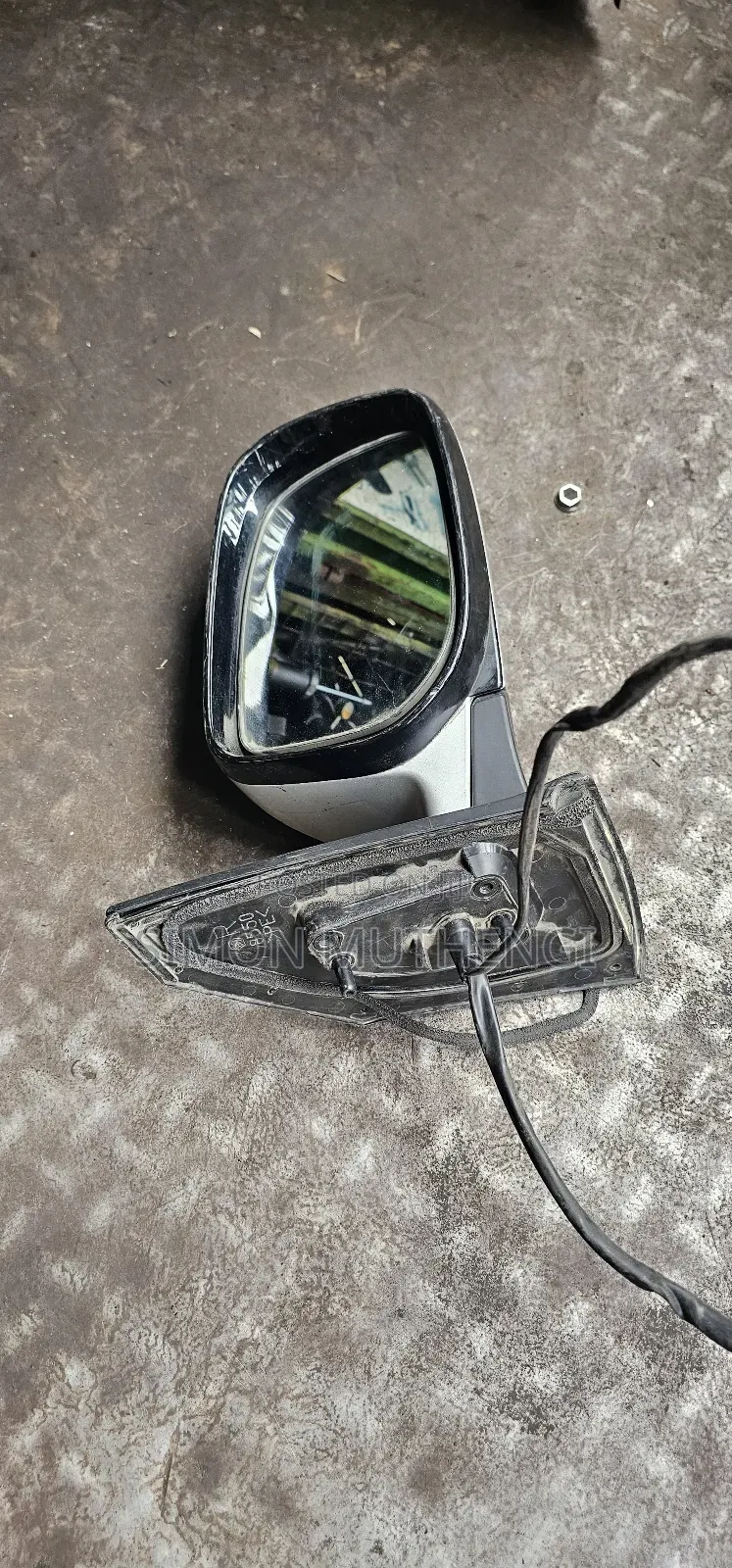 Toyota Axio Side Mirrors (With Indicators)