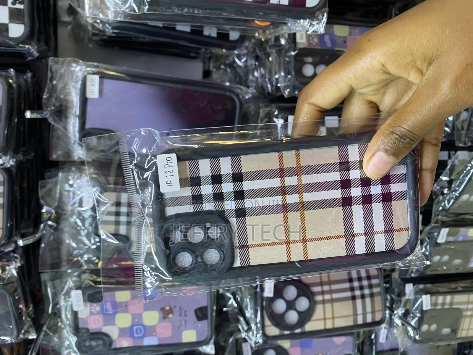 Flannel Tartan Stripe Fabric Cover for iPhone 12 Pro