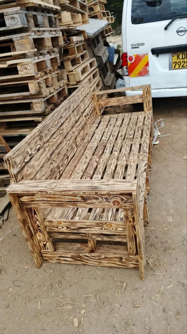 Three Seater - main view