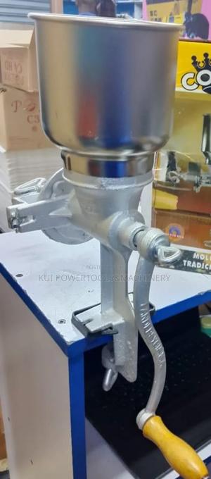 Corona Manual Grain Grinder/ Grain Grinder - thumbnail 2