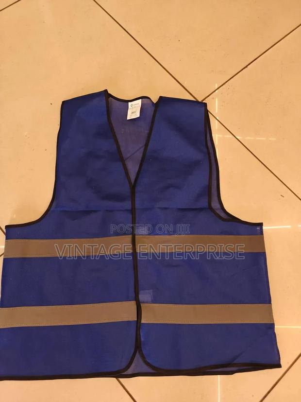 Blue Light Reflector - main view