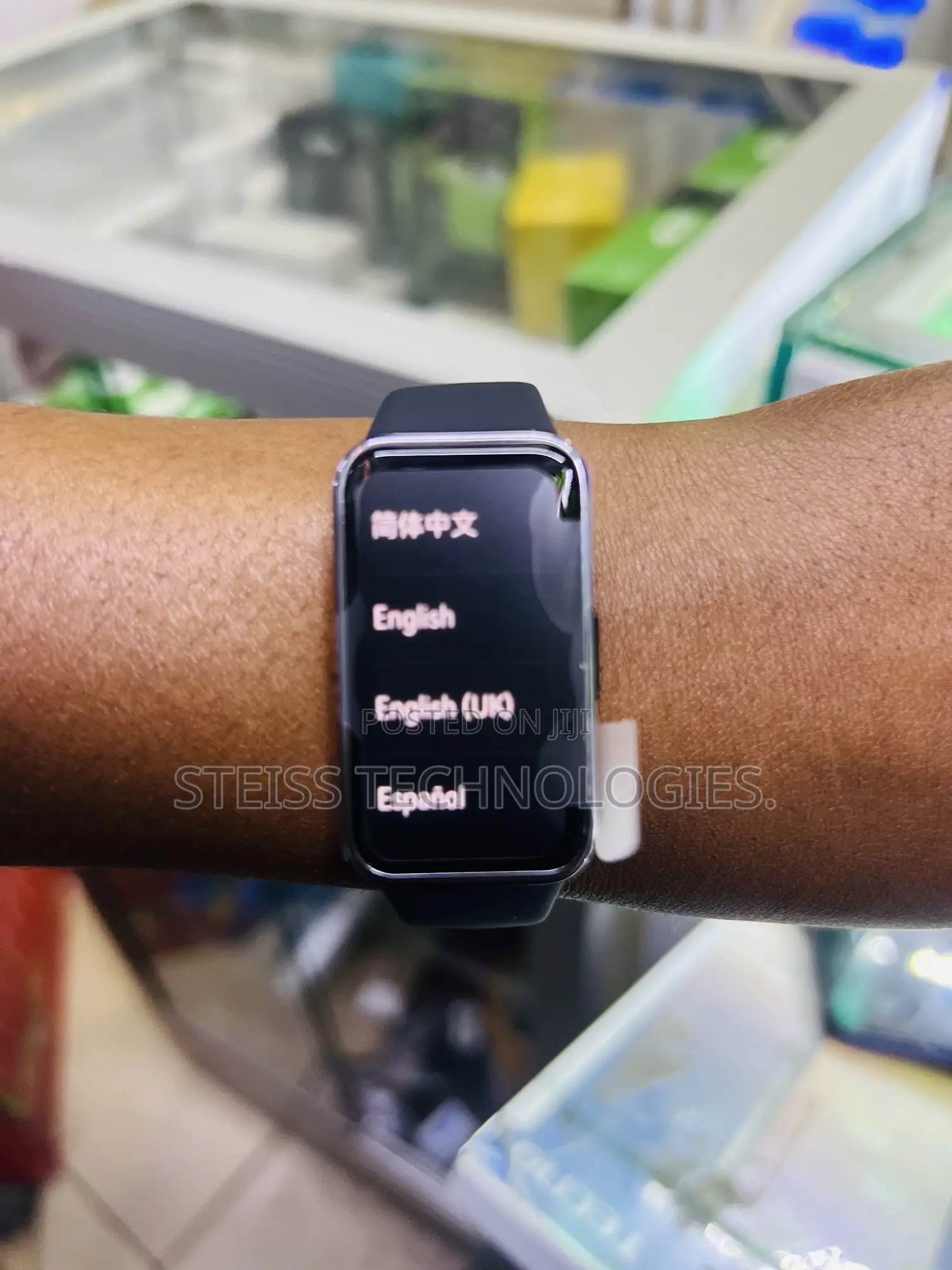 Huawei Band 9 Smartwatch.