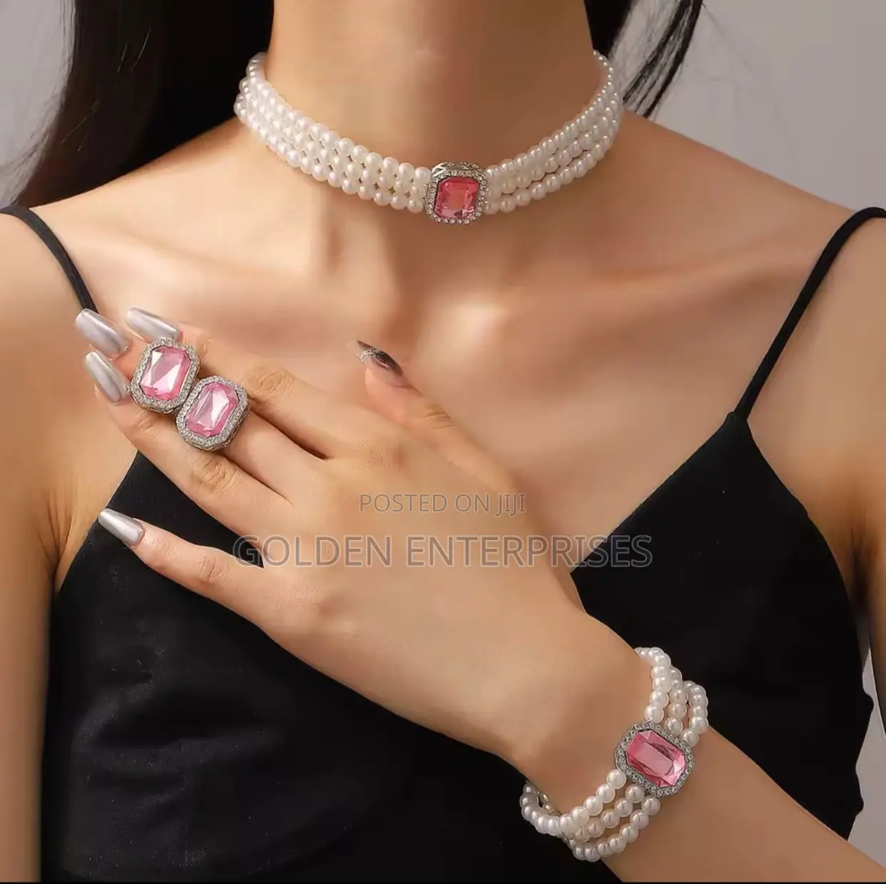 3 Pc Set Multi Layered Pear Necklace Set, Black