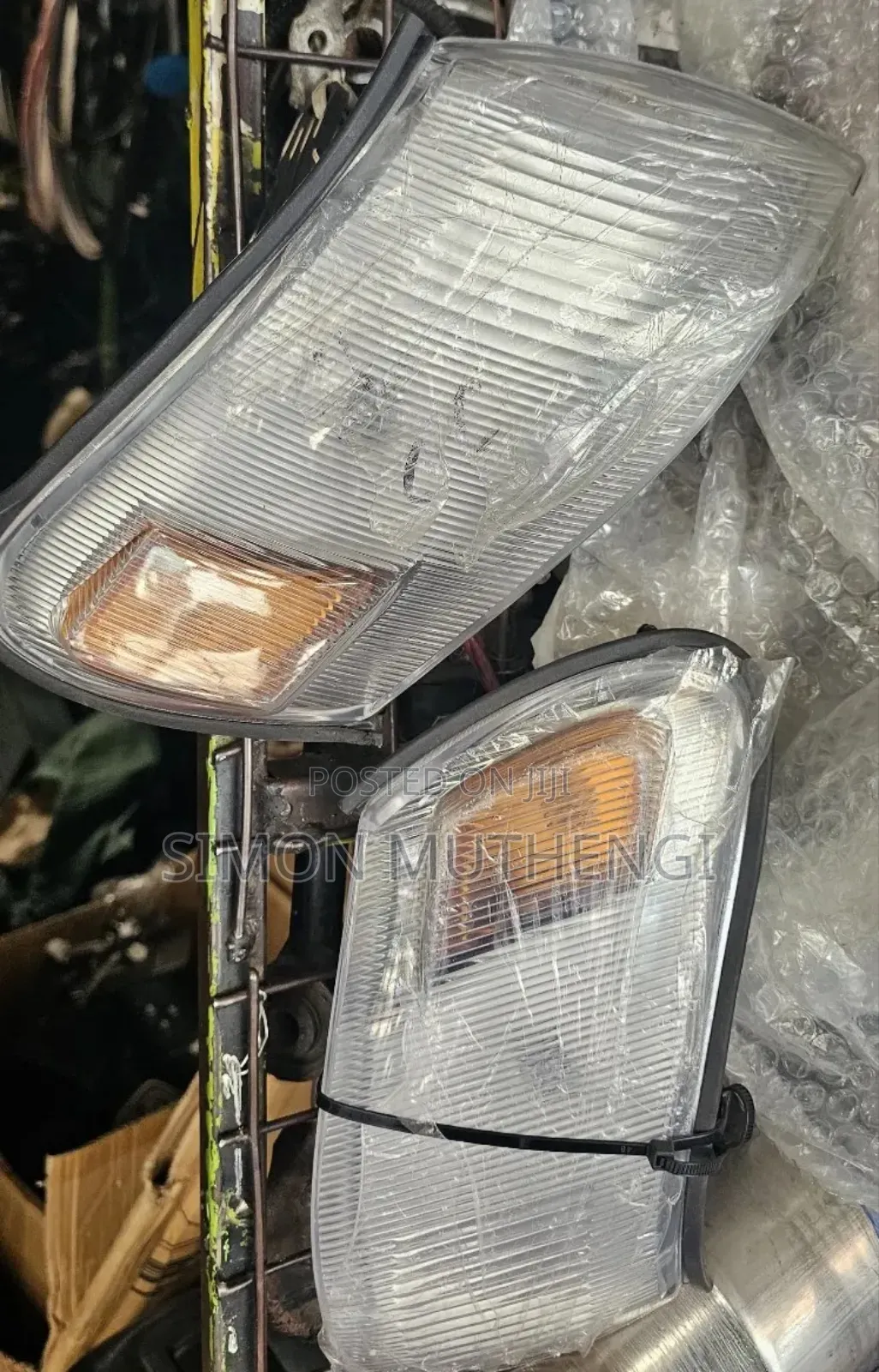 Toyota 100 Corner Lights (Price Per Piece)