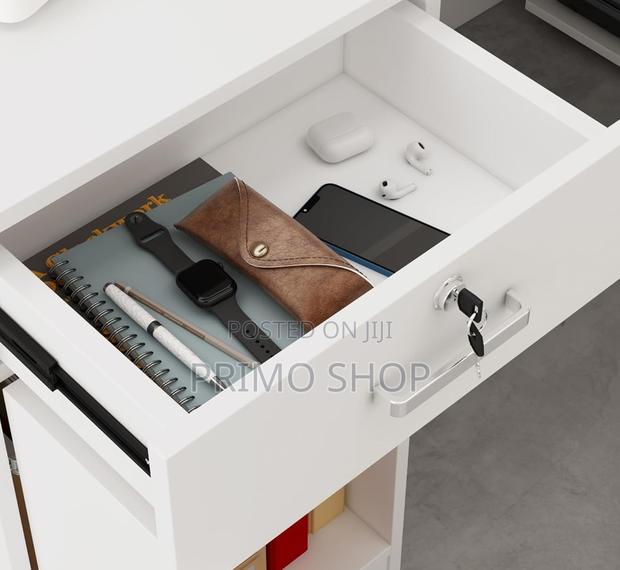Office Desk; 180cm Welcoming Surface Detail Reception Desk - thumbnail 4