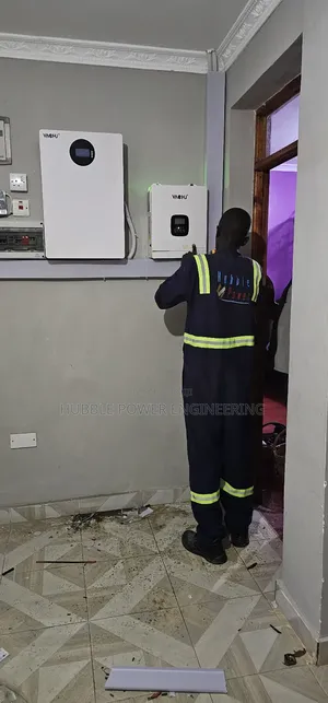 6.3kw Hybrid Inverter 5kwh Lithium Battery 2.2kw Solar Panel