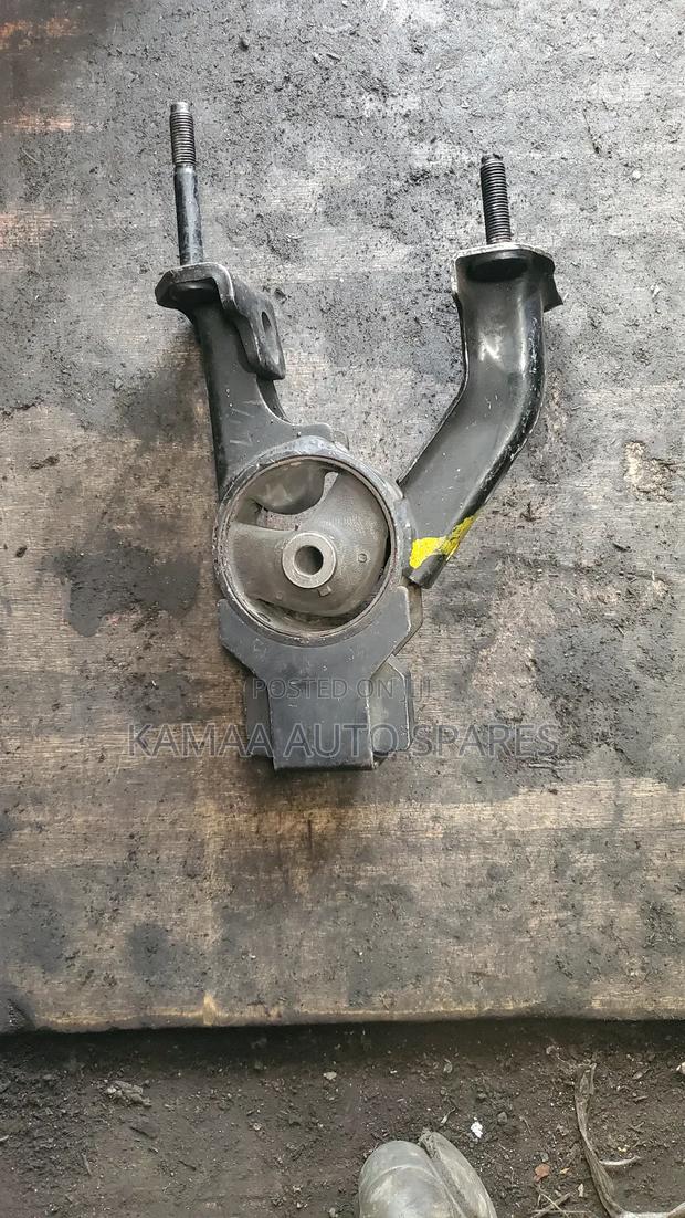 Toyota Noah/Voxy Gearbox Mounting