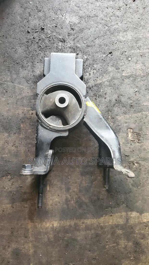 Toyota Noah/Voxy Gearbox Mounting - thumbnail 2