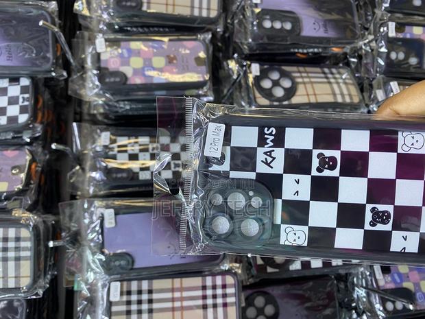 Checkerboard iPhone 12 Pro Max Grid Lattice Plaid Tartan - main view