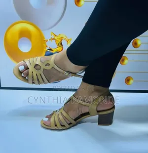 Low Heeled Open Shoes
