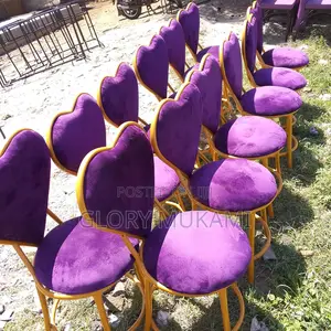 Manicure Love Styling Chairs