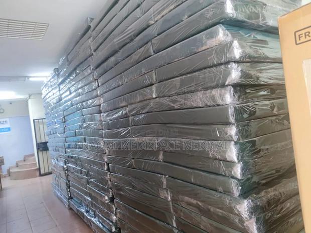 Double Crank Matress With Mackintosh - thumbnail 3