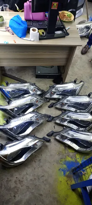 Premium Grade Quality Toyota Fielder 2013 Headlight