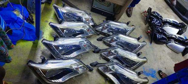 Luxury Grade Quality Toyota Fielder Headlight - main view