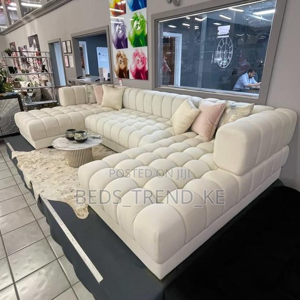 9 Seater Bubble L Seat