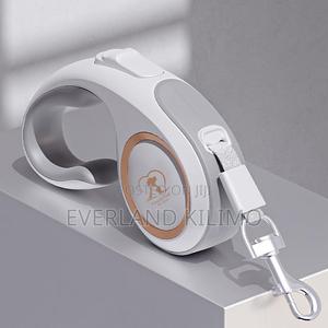 Retractable Tangle-Free One-Handed Leash - thumbnail 2
